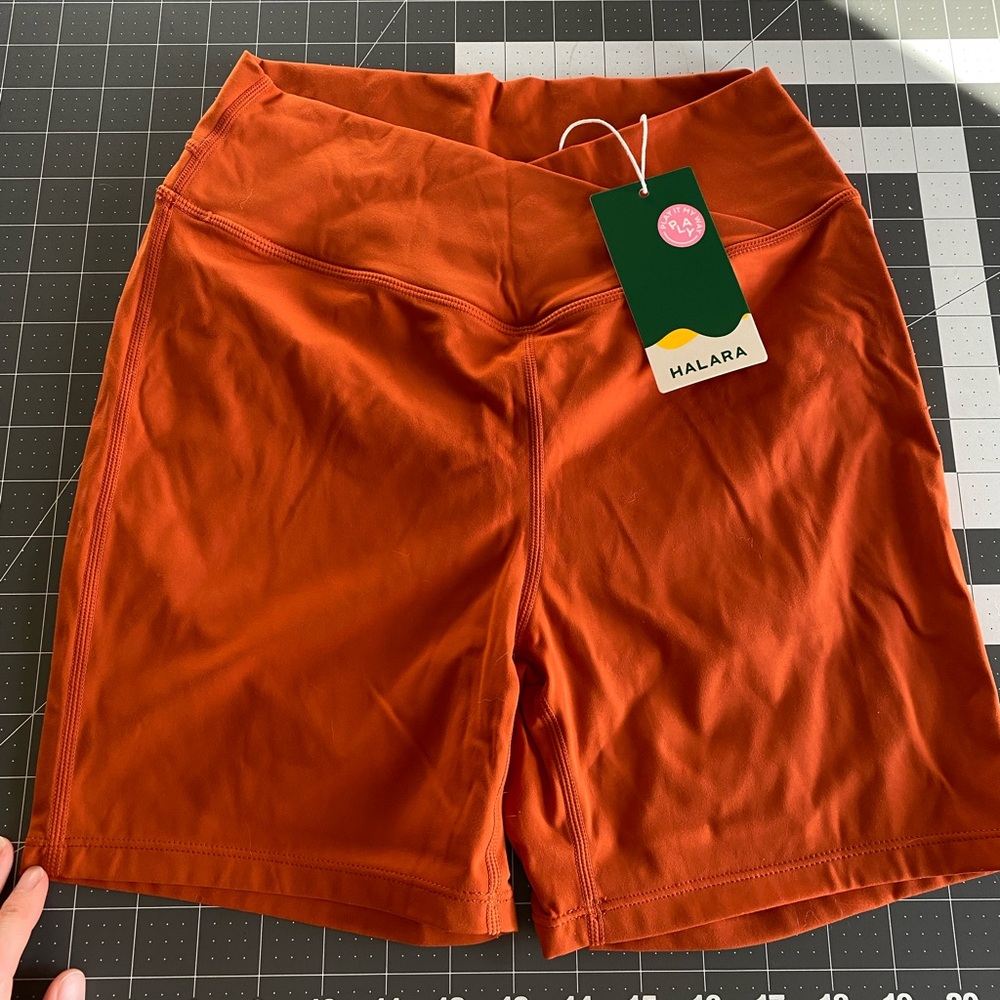 New with Tags halara orange ruched hot shorts